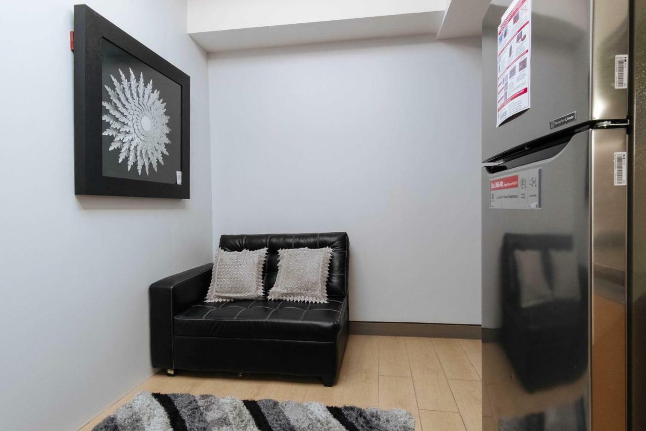 Reddoorz Premium @ Venice Luxury Bgc 2 Makati City ภายนอก รูปภาพ
